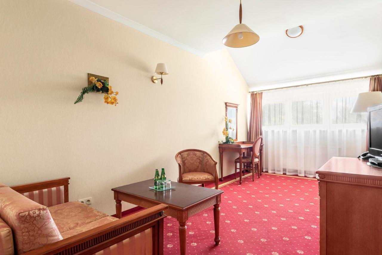 Hotel Stodółka Cminsk Exterior foto